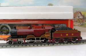  http://www.Triangtrains.co.uk Hornby R.376 LMS Class 4P Locomotive 4-4-0 Compound To Run On 3 Rail Track 